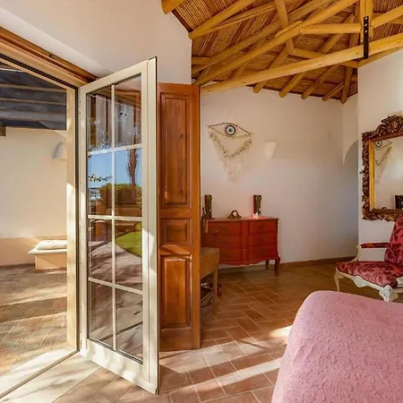 Villa Luxury With Gym, Jacuzzi And Swimming Pool