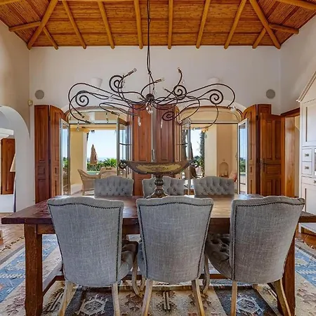 Villa Luxury With Gym, Jacuzzi And Swimming Pool Lagos