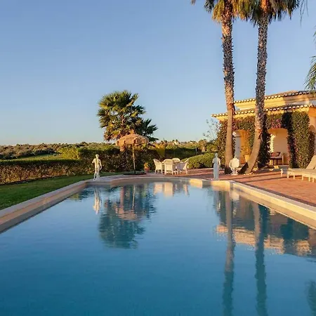 Luxury With Gym, Jacuzzi And Swimming Pool ラゴス