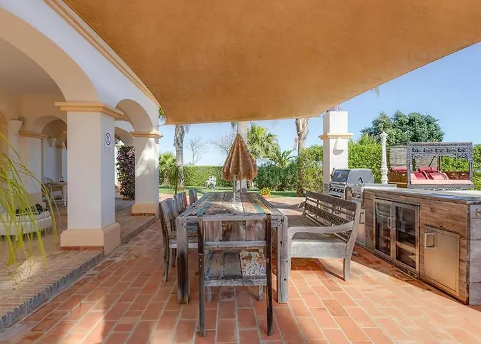 ヴィラ Luxury With Gym, Jacuzzi And Swimming Pool