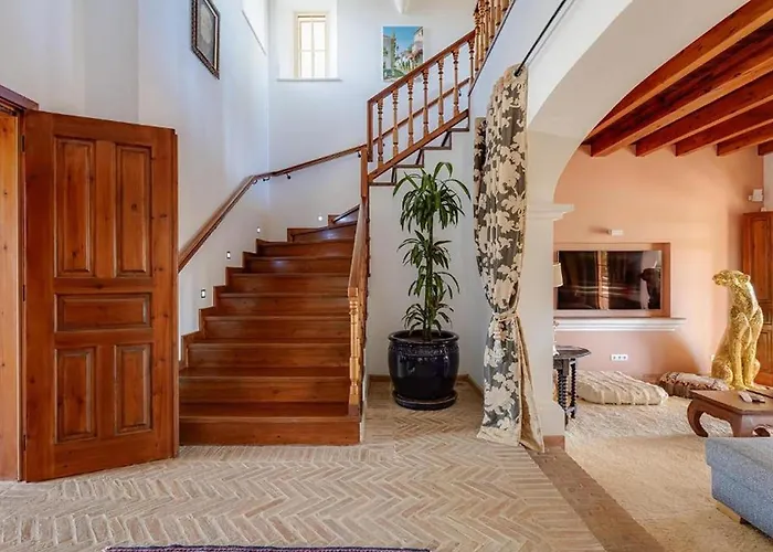 Luxury With Gym, Jacuzzi And Swimming Pool