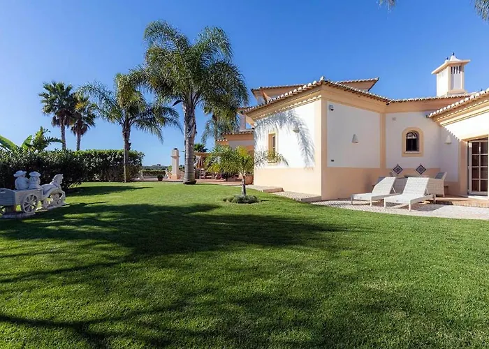 Luxury With Gym, Jacuzzi And Swimming Pool ヴィラ ラゴス