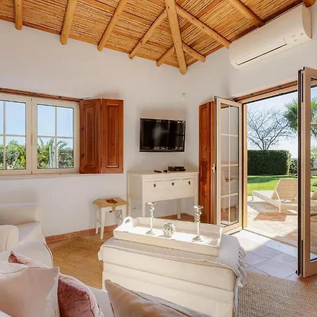 Luxury With Gym, Jacuzzi And Swimming Pool Villa *